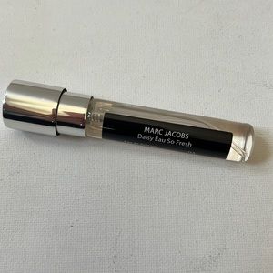 Marc jacobs daisy eau so fresh